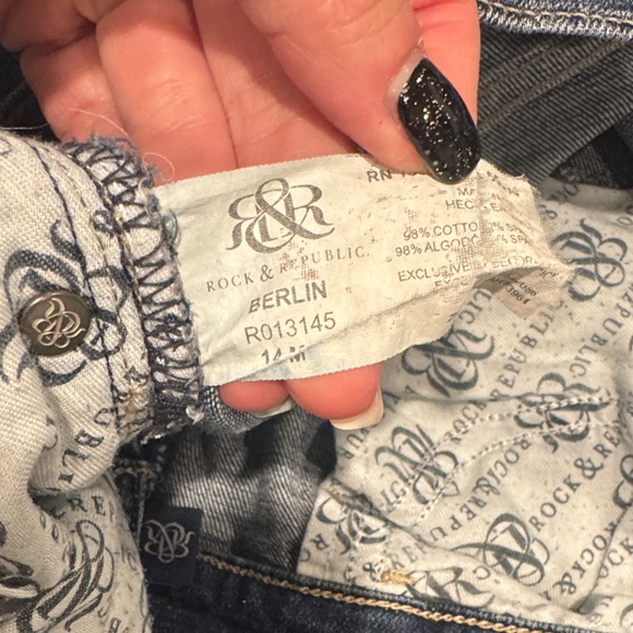 Rock & Republic destroyed boyfriend cut jeans jeans size 14 - Picture 2 of 9